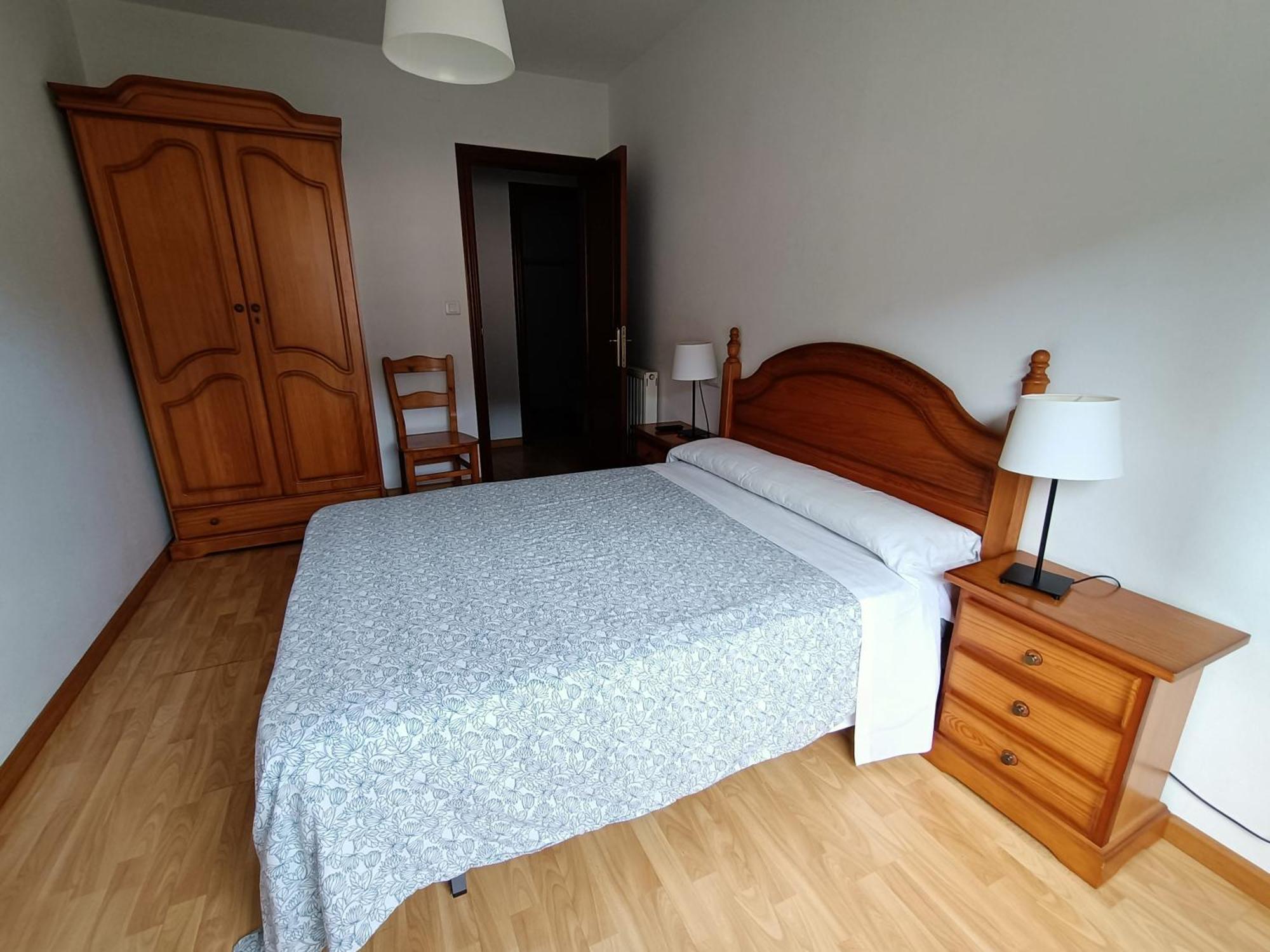 Pension Paseo Real Onís Екстериор снимка
